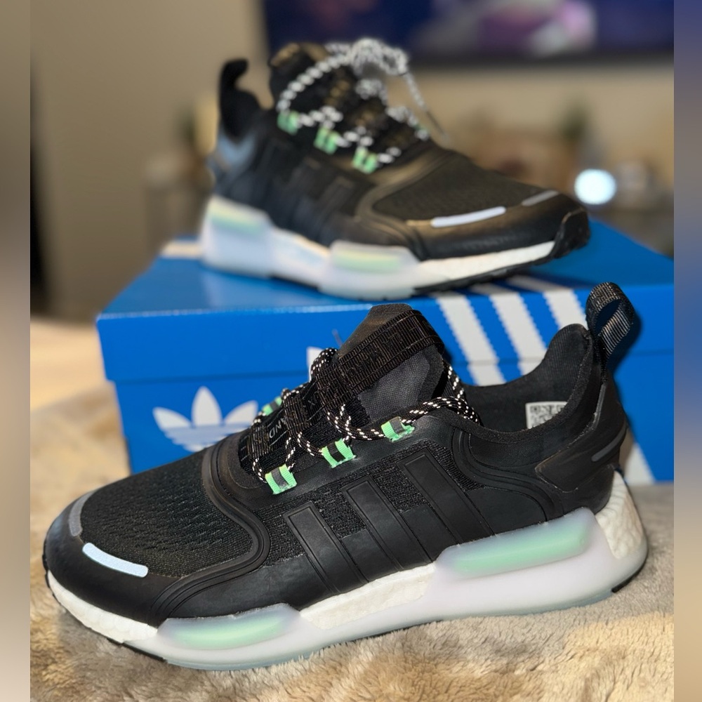 Adidas - NMD_V3  Men’s 8